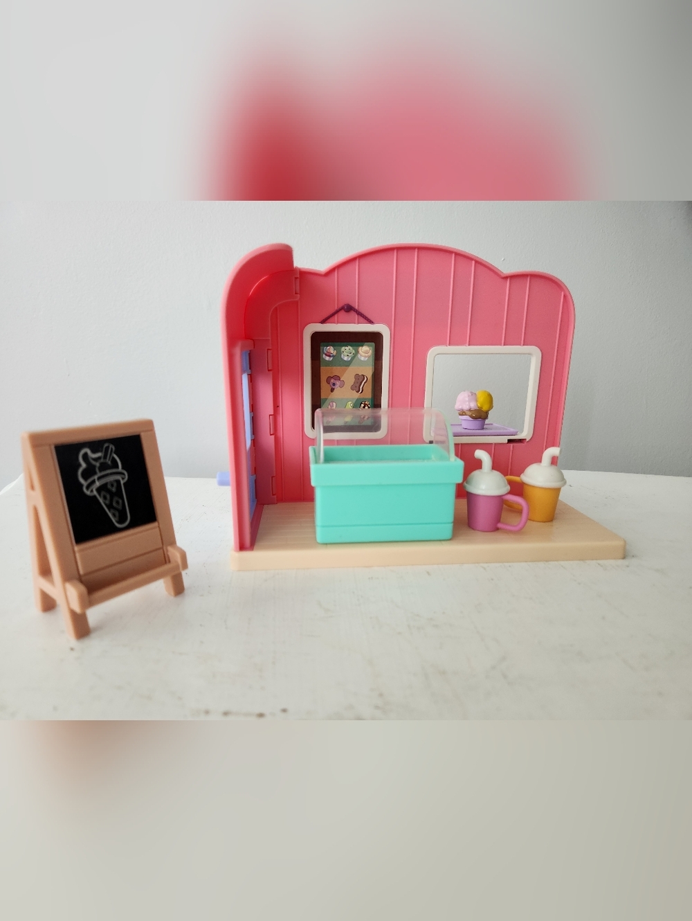 Bluey Ice Cream Shop 6-pc Play Set Disney